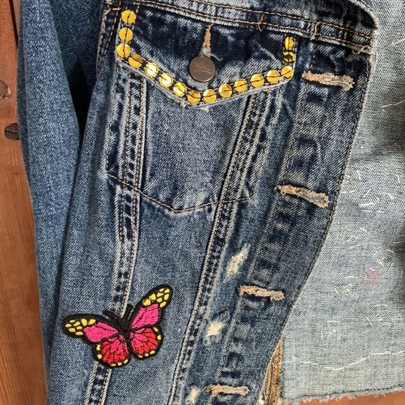 Fina Catrina custom hand painted sequin distressed jean jacket - Picture 10 of 13